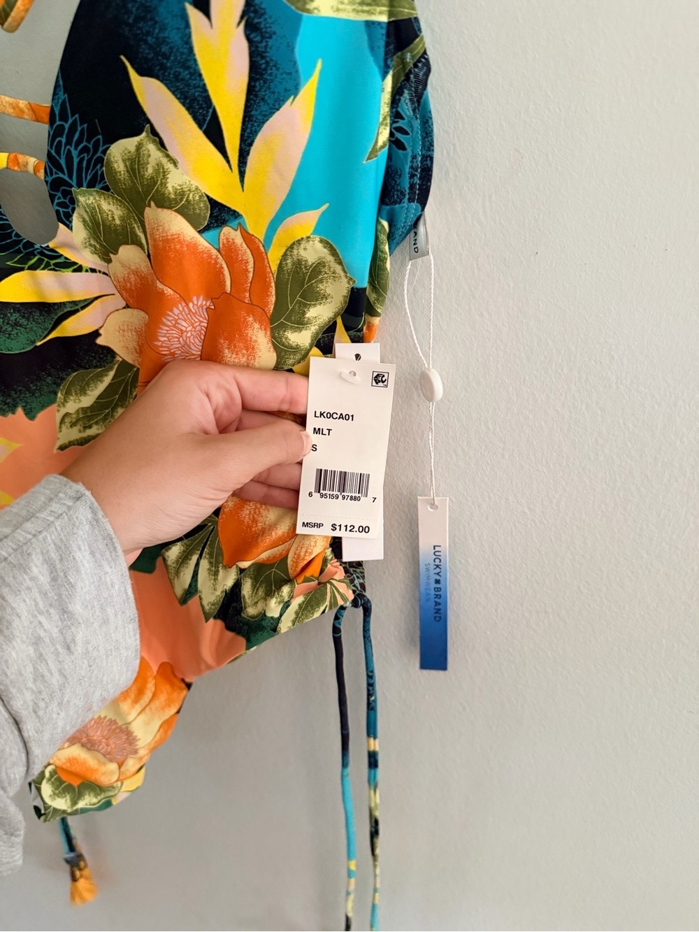 Lucky Brand Tropical Sunrise Floral Strappy V-Neck One-Piece Swimsuit - NWT - Picture 4 of 8